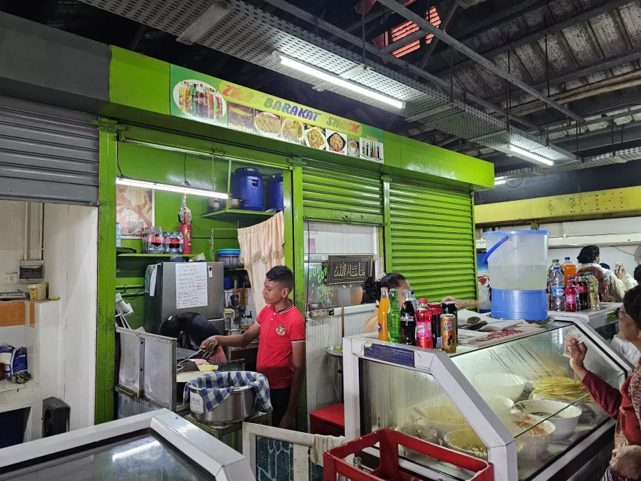 Pasar di Central Flacq, warung makan