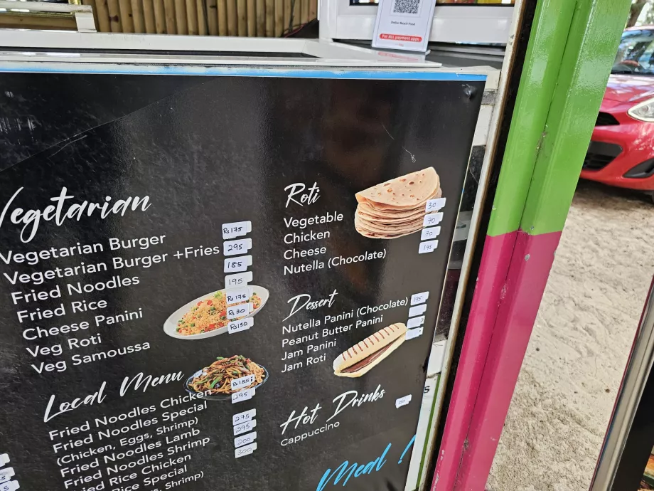 Harga di warung-warung di pantai