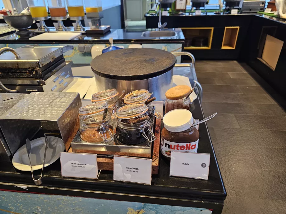 Nutella dan saus manis