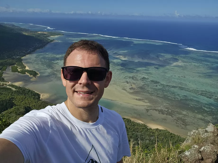 Saya di puncak Le Morne