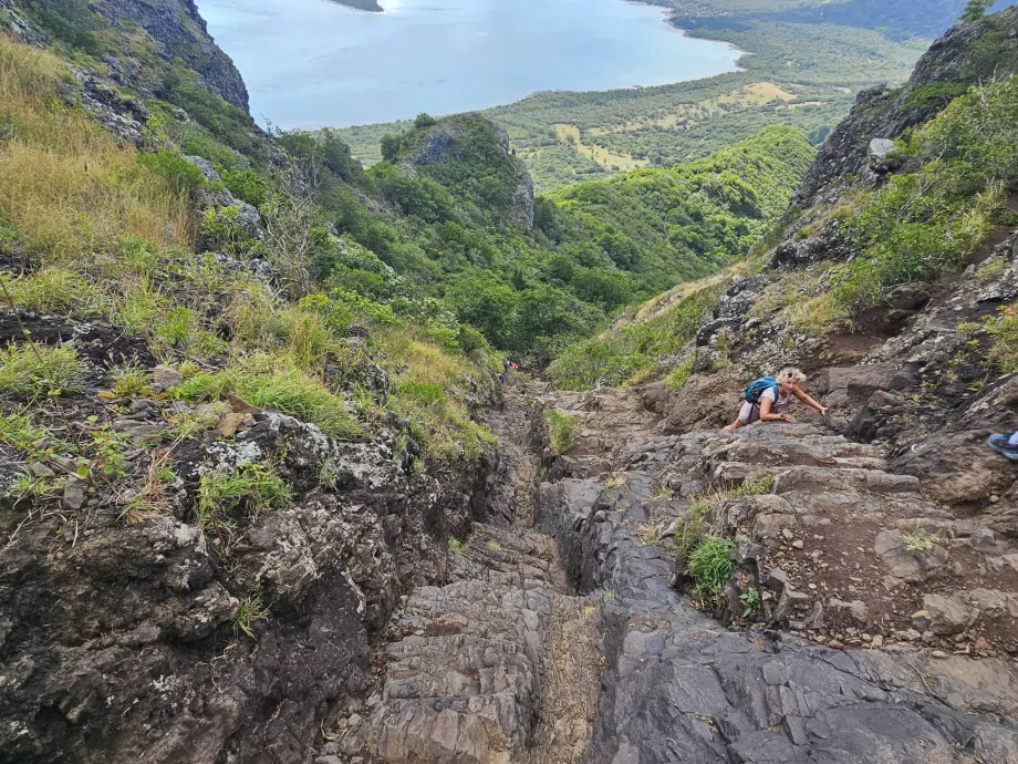 Mendaki di Le Morne
