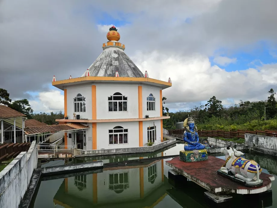 Kuil Grand Bassin