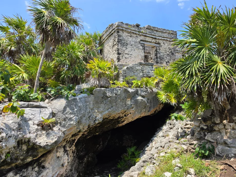 Situs Arkeologi Tulum