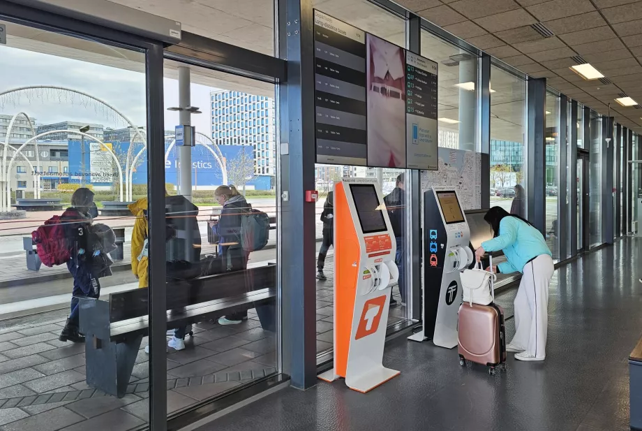 Mesin penjual tiket otomatis