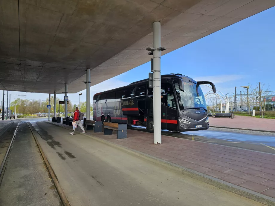 Halte bus jarak jauh