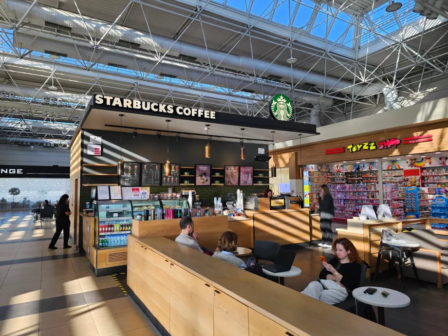 Starbucks, Terminal 1, bagian transit domestik