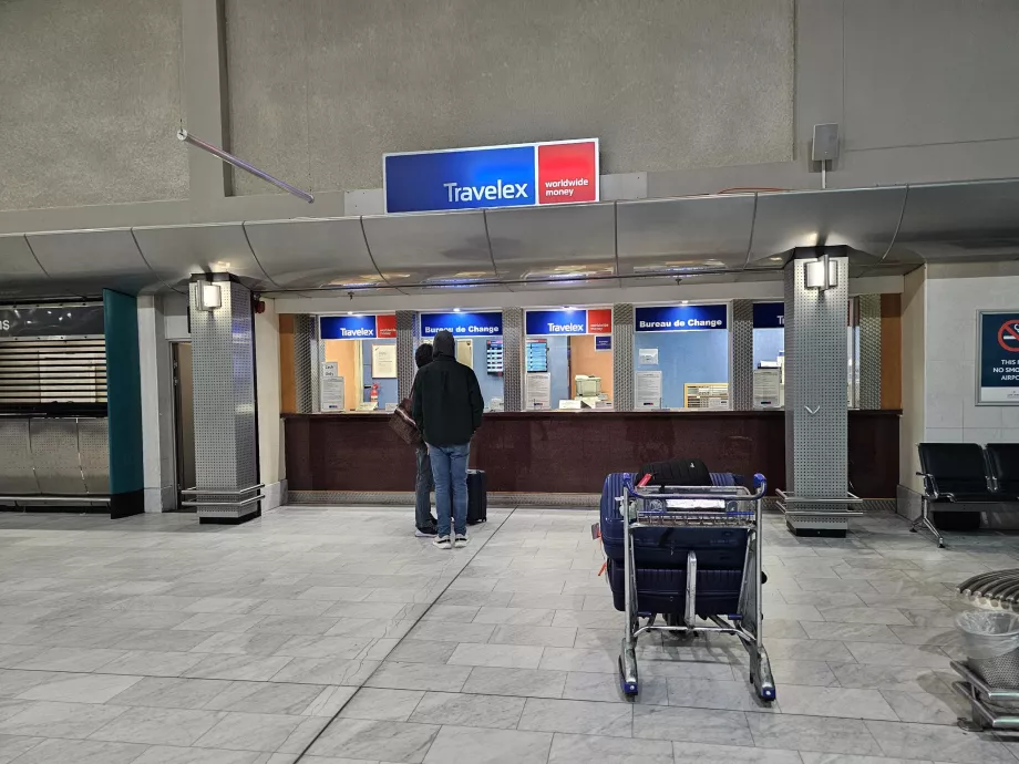 Penukaran mata uang Travelex