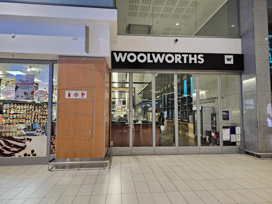 Supermarket Woolworths
