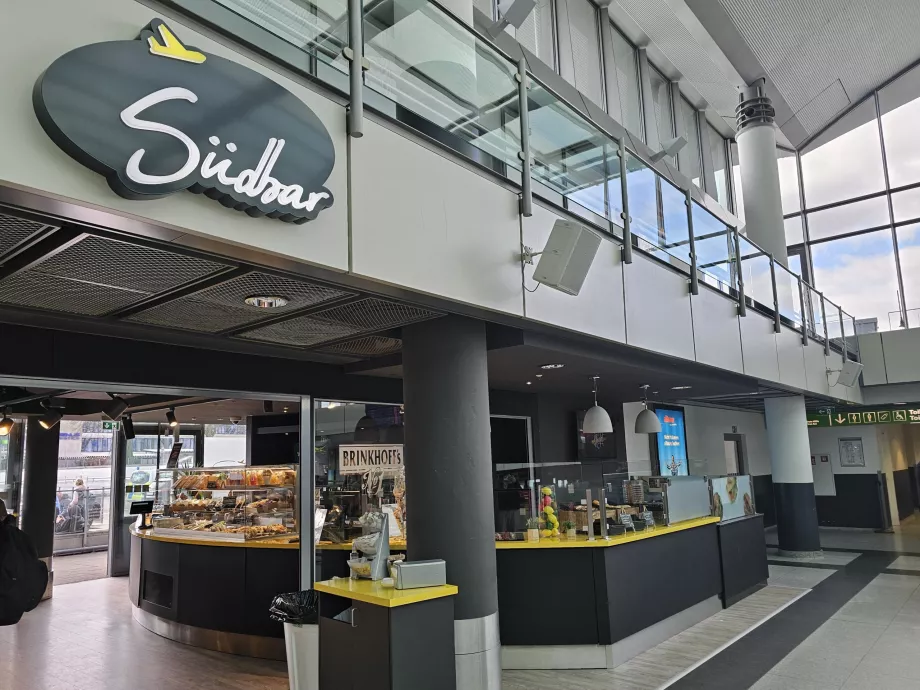 Restoran di aula keberangkatan