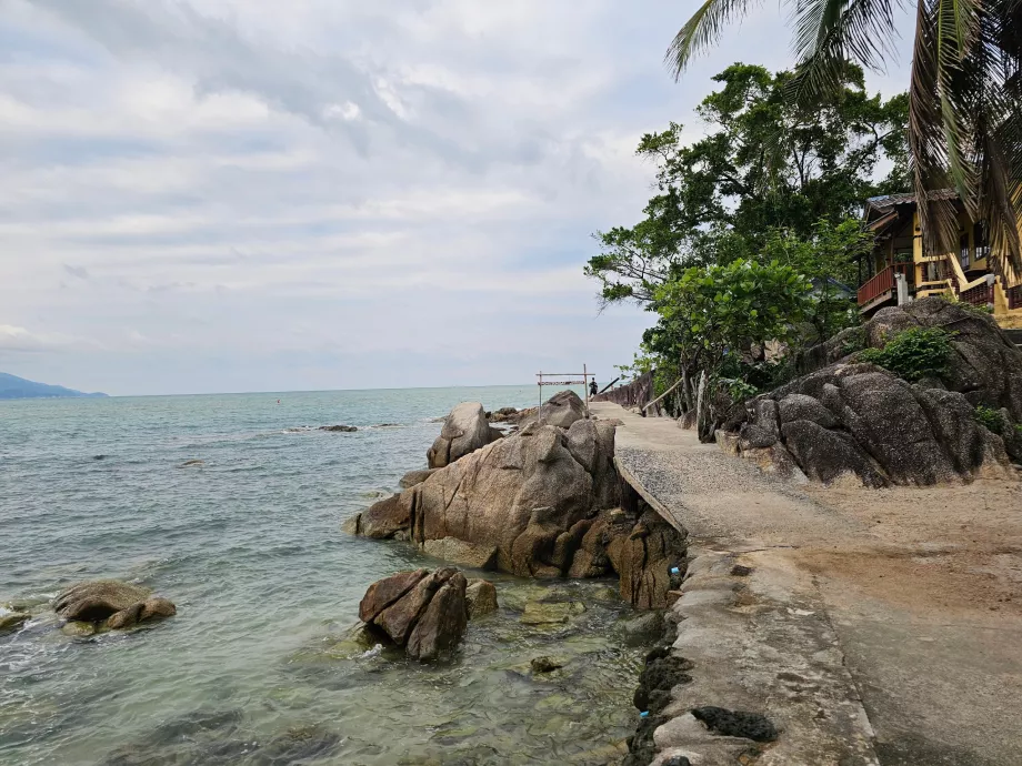 Perjalanan ke pantai Thongson Bay yang membosankan