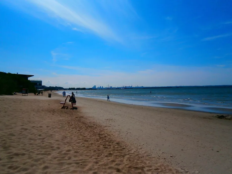 Pantai Pirita