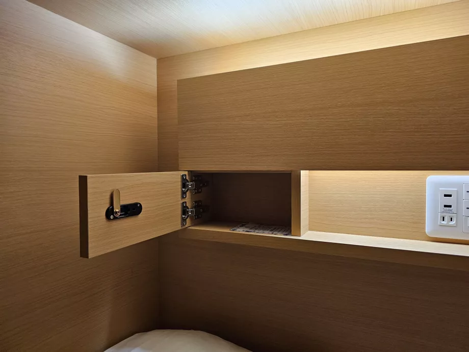 Kabinet yang dapat dikunci