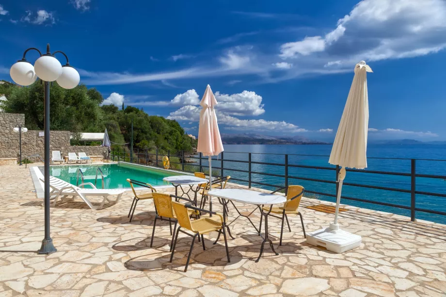 Akomodasi Corfu