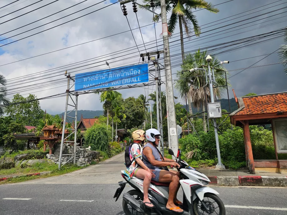 Air Terjun Na Muang 1, pintu masuk