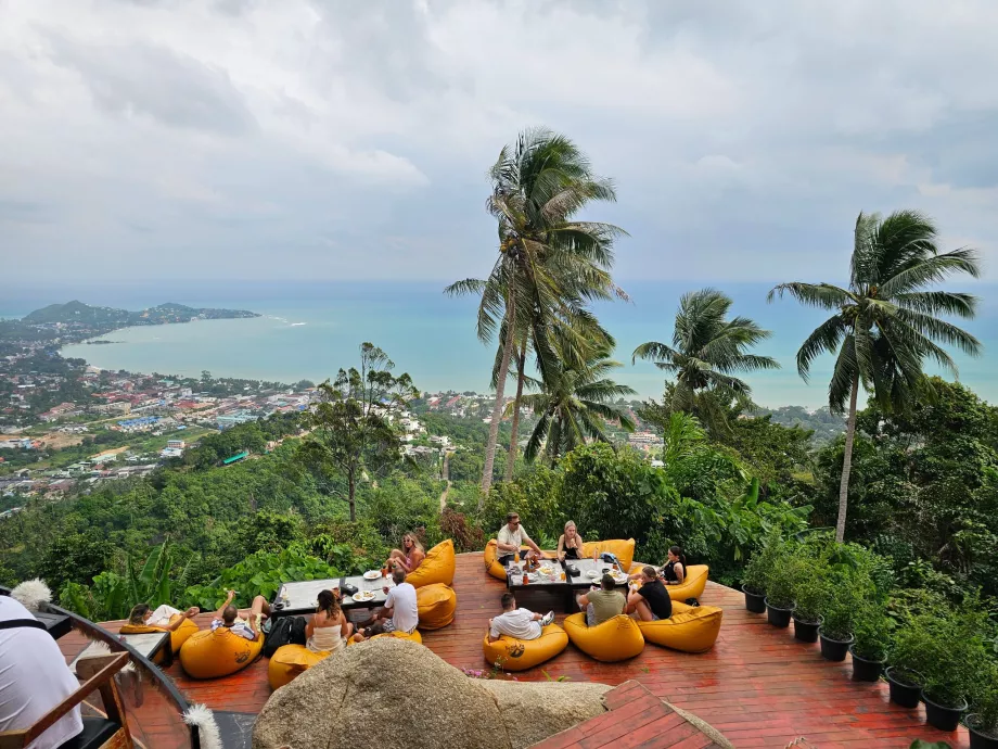 Restoran di Overlap Stone 2