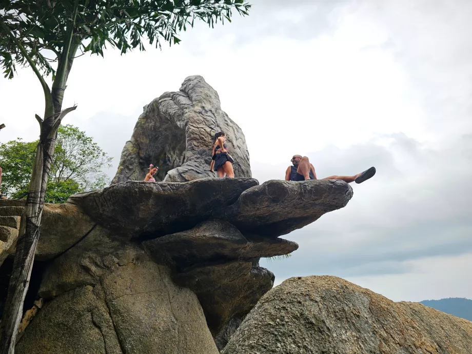 Pemandangan dari Batu Tumpang Tindih 2