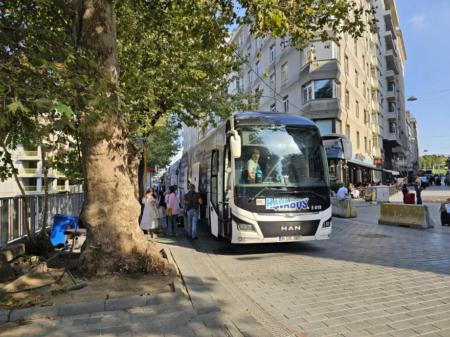 Arah Havabus Bandara Sabiha Gokcen ke Taksim Square