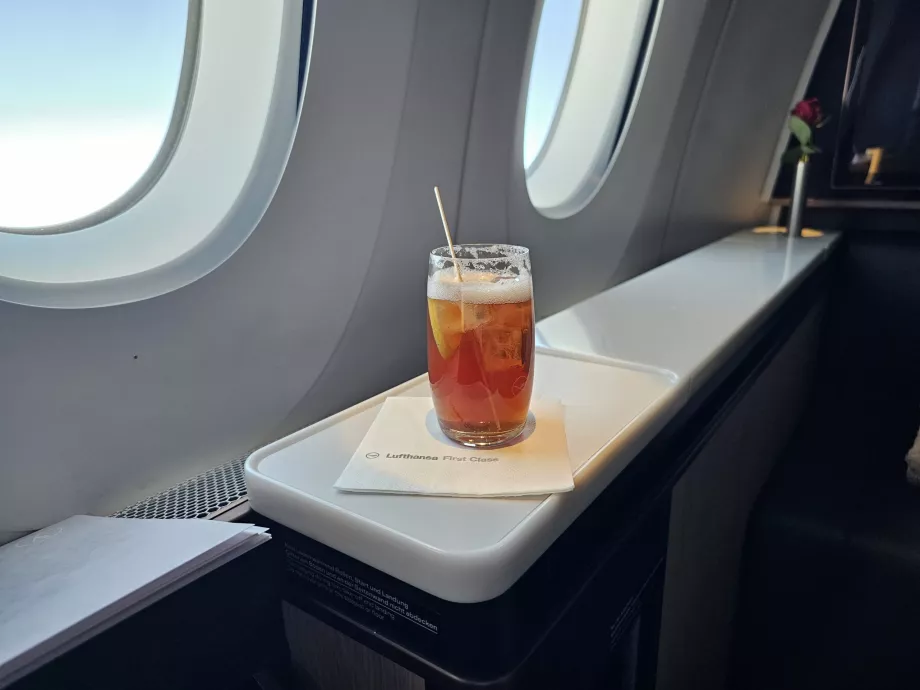 Avionik koktail khas