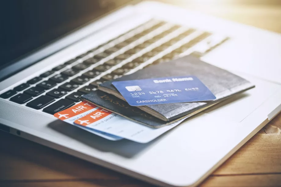 Perubahan nama pada tiket