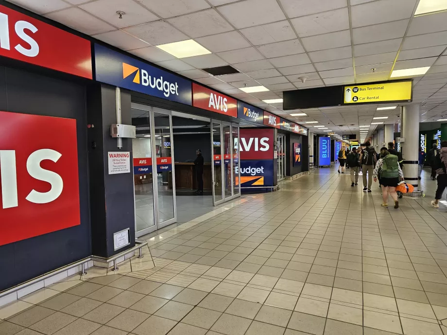 Konter penyewaan mobil