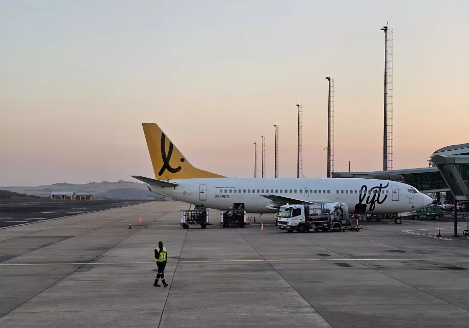 Boeing 737 di Bandara Durban
