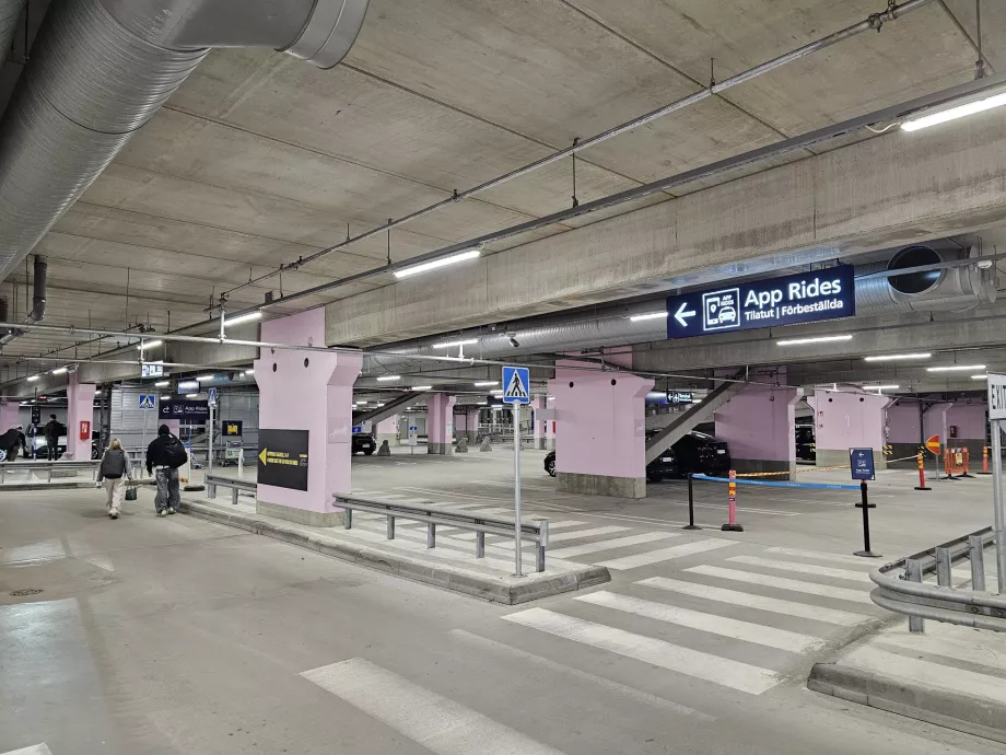 Stasiun mobil melalui aplikasi seluler