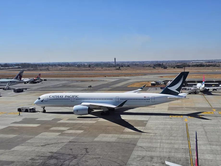 Cathay Pacific, Airbus A350 di Bandara Johannesburg