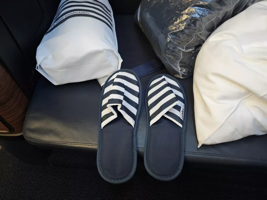 Sandal