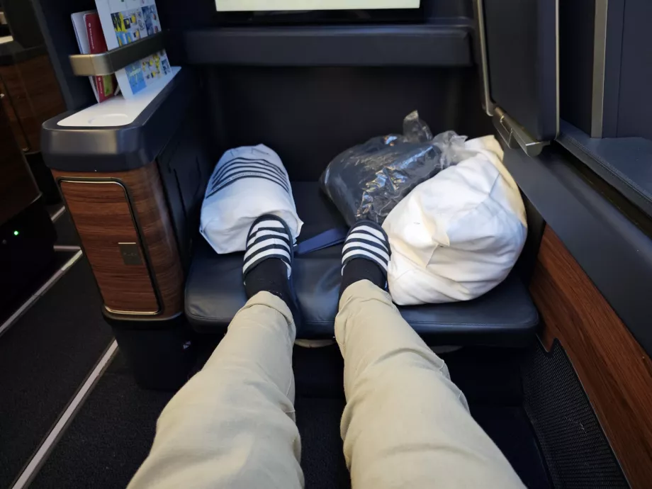 Ruang kaki saat duduk