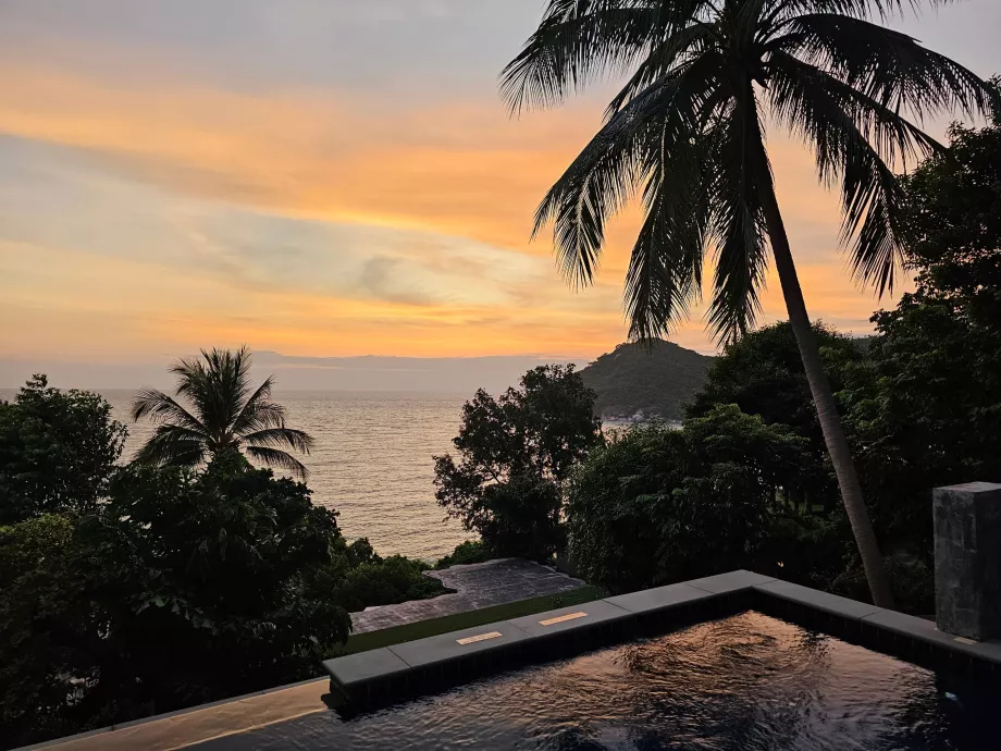 Pemandangan pagi hari dari kamar