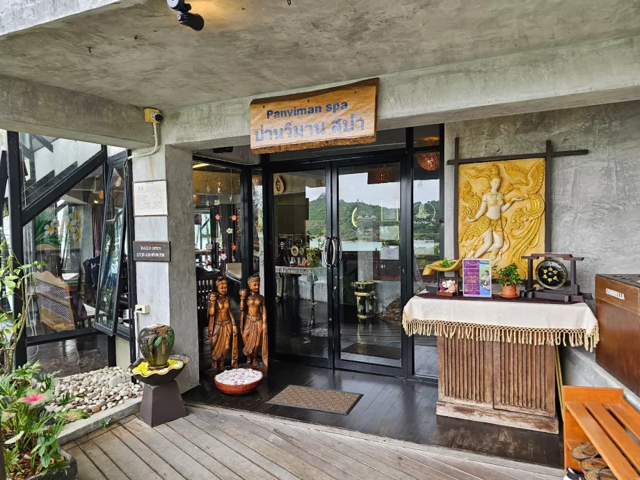 Spa dan pusat kesehatan