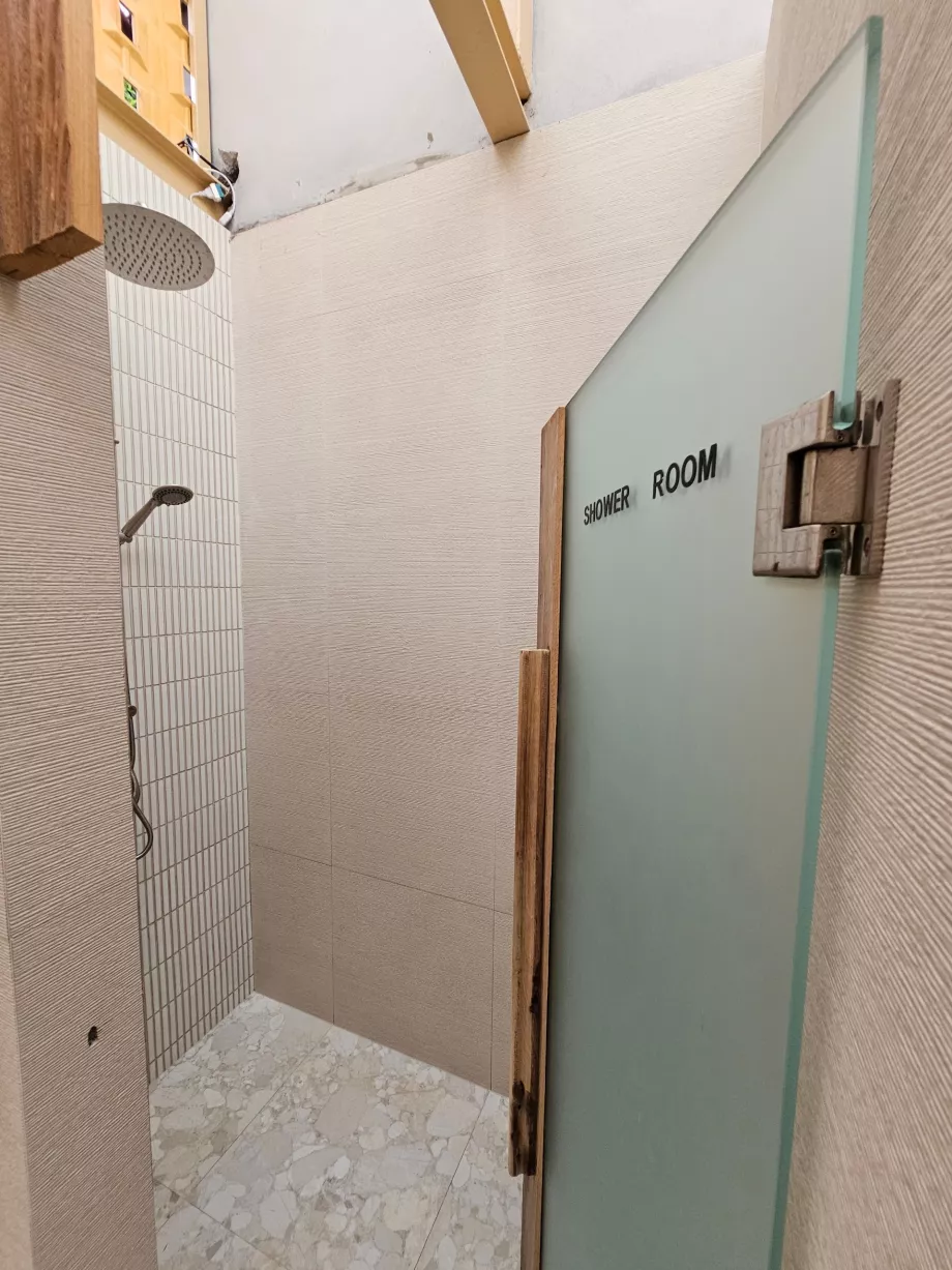 Pantai Rin Nai, mandi gratis