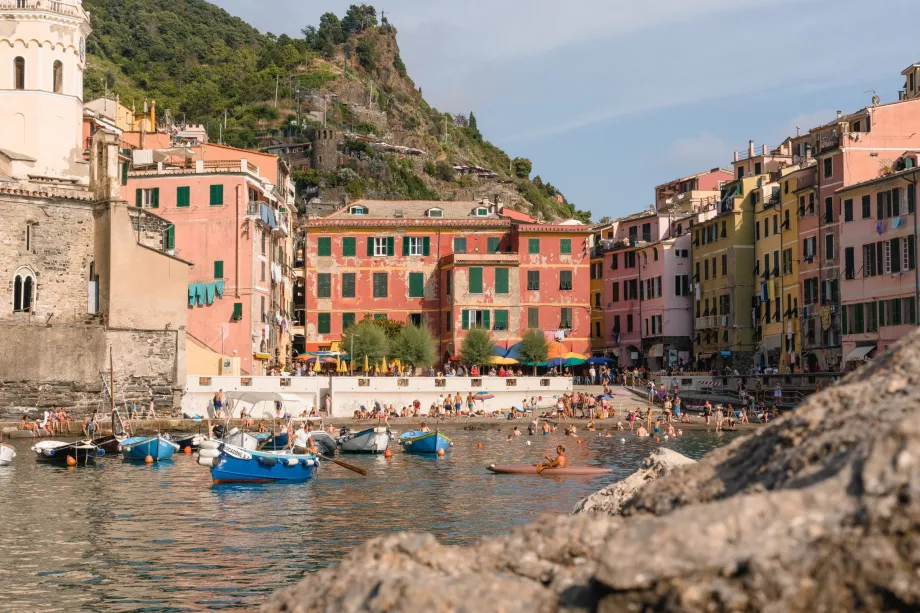 Pantai Vernazza