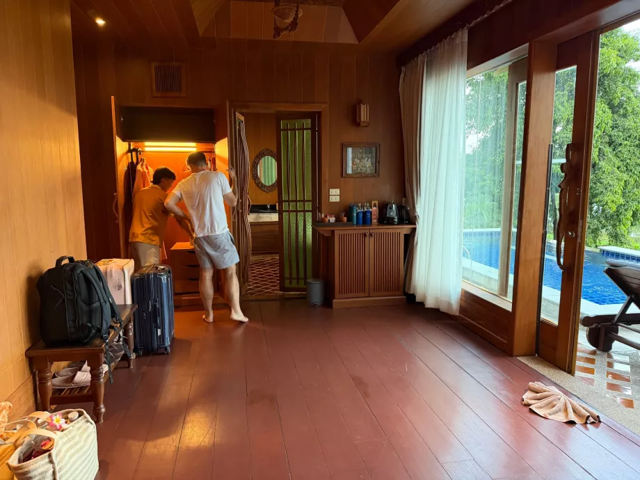 Pengantar ke vila kami