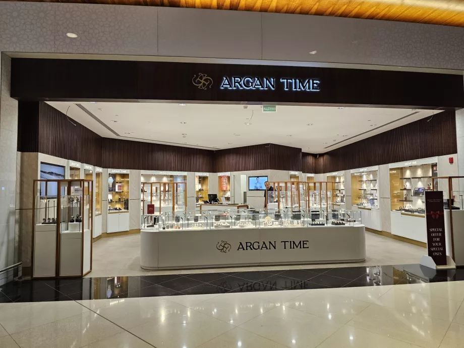 Perhiasan dan jam tangan, zona transit