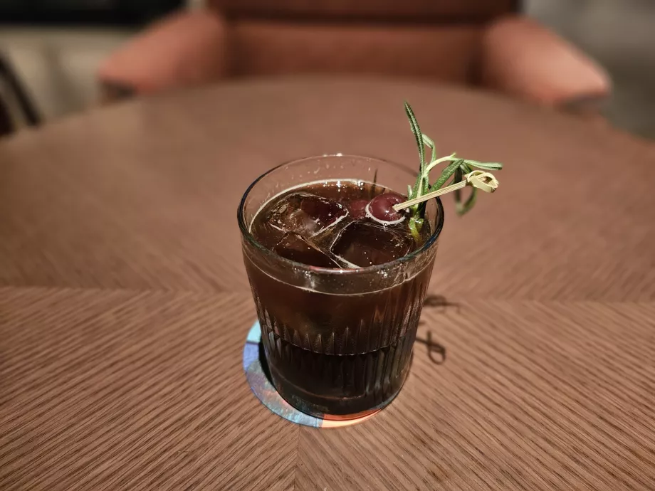 Koktail di restoran Galeri 11