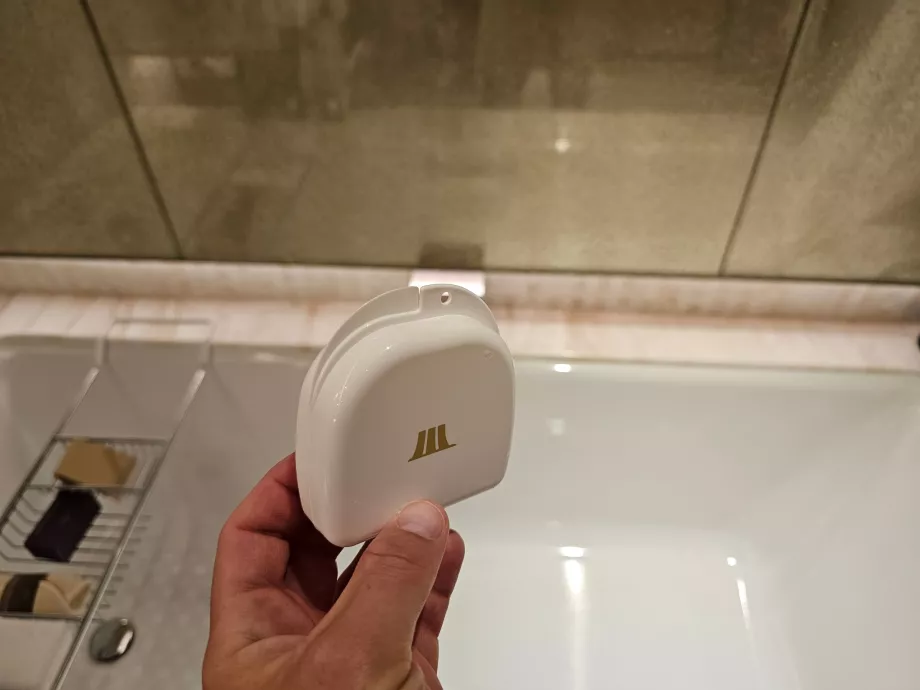 Kemasan untuk kawat gigi