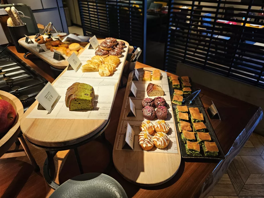 Sarapan - kue-kue manis