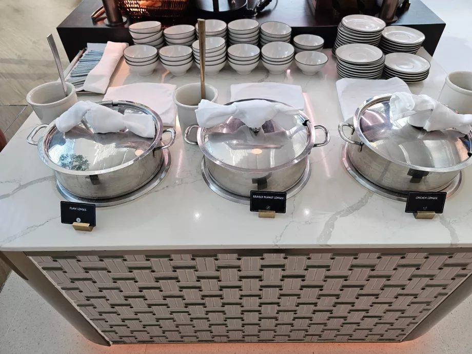 Sarapan di Restoran Rise