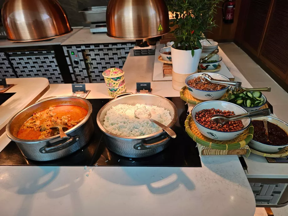 Sarapan di Restoran Rise