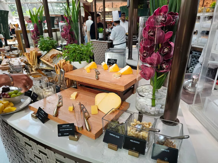 Sarapan di Restoran Rise