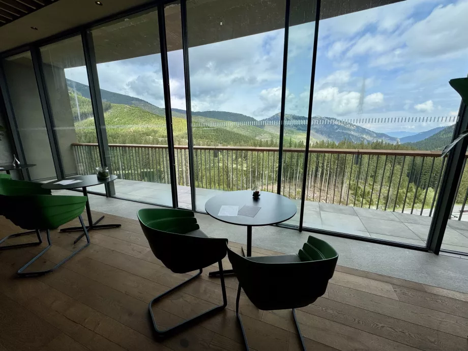Pemandangan dari Sky Bar