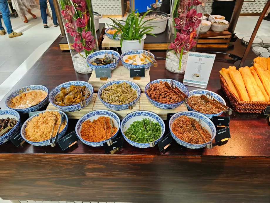 Sarapan di Restoran Rise