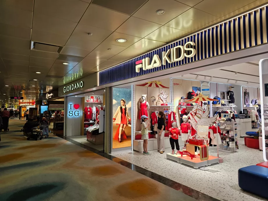 Pertokoan, Terminal 2, Zona Transit