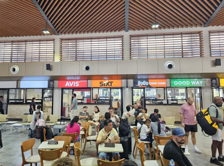 Terminal transportasi darat