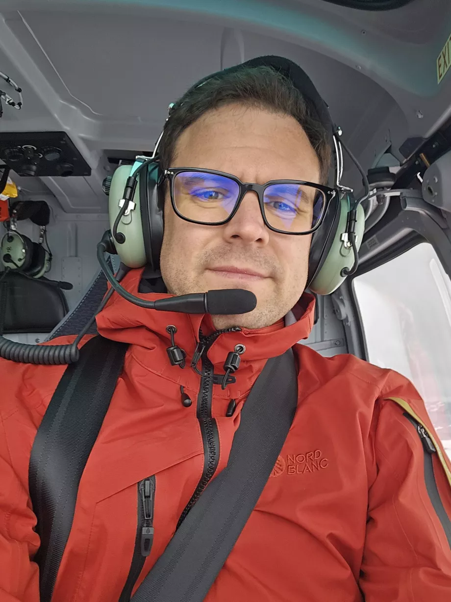 Tur Helikopter Kangia