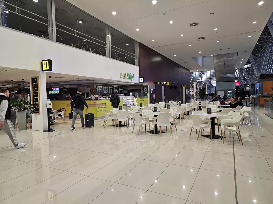 Bistro di area publik