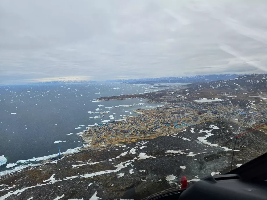 Ilulissat dari helikopter
