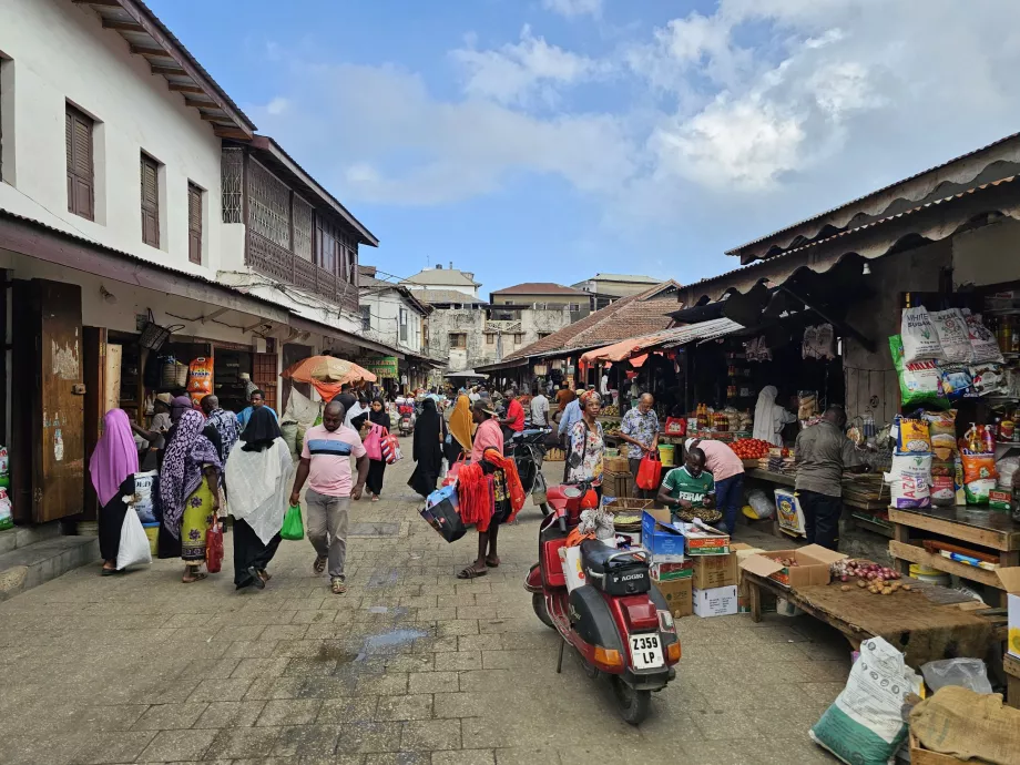 Darajani Souk, penjualan makanan