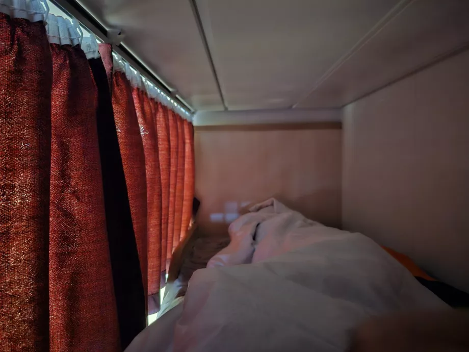 Couchette di malam hari
